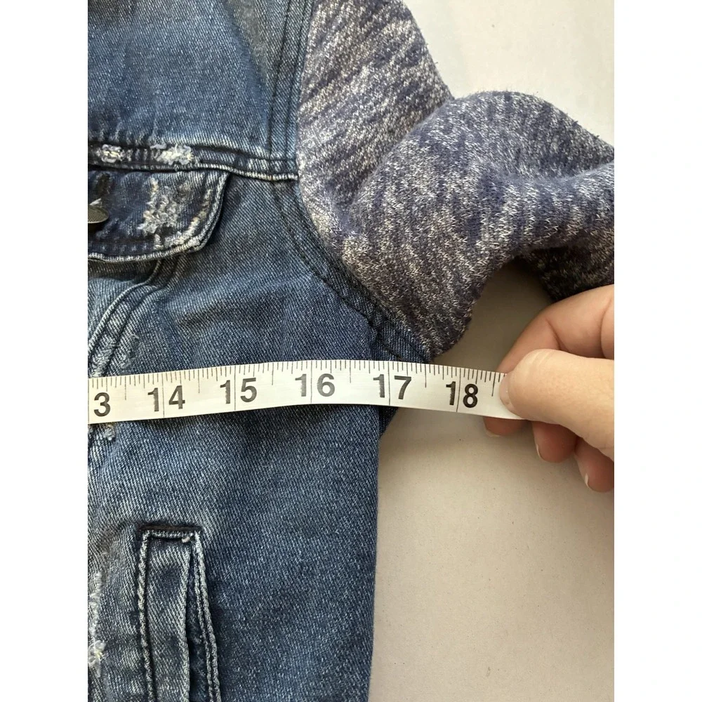Free People Denim Jacket With Sweater Sleeves Sz Small Mid Wash Preppy Classic - Picture 8 of 9